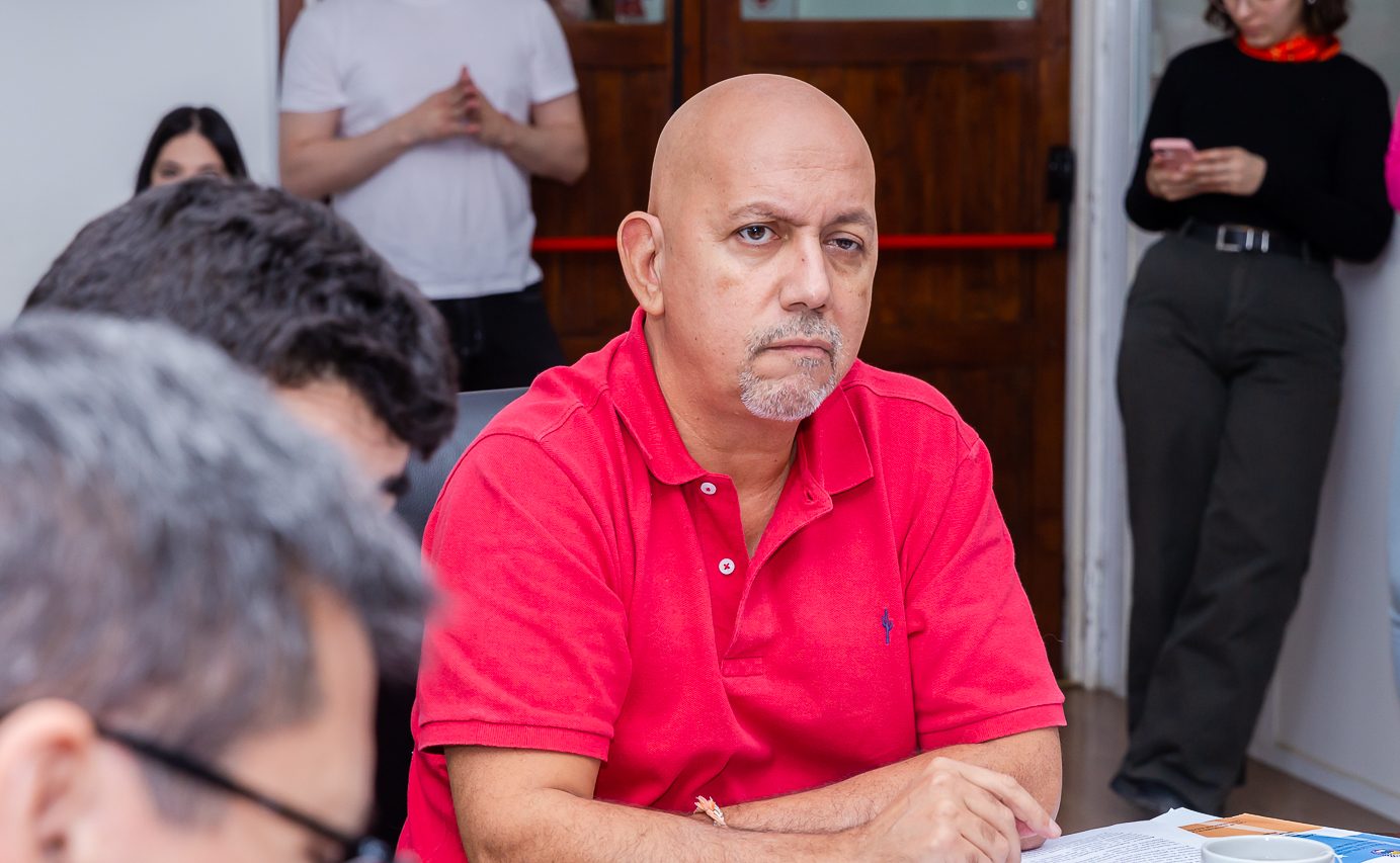 Villegas presentará esta semana el proyecto para reglamentar las “desobligaciones” docentes