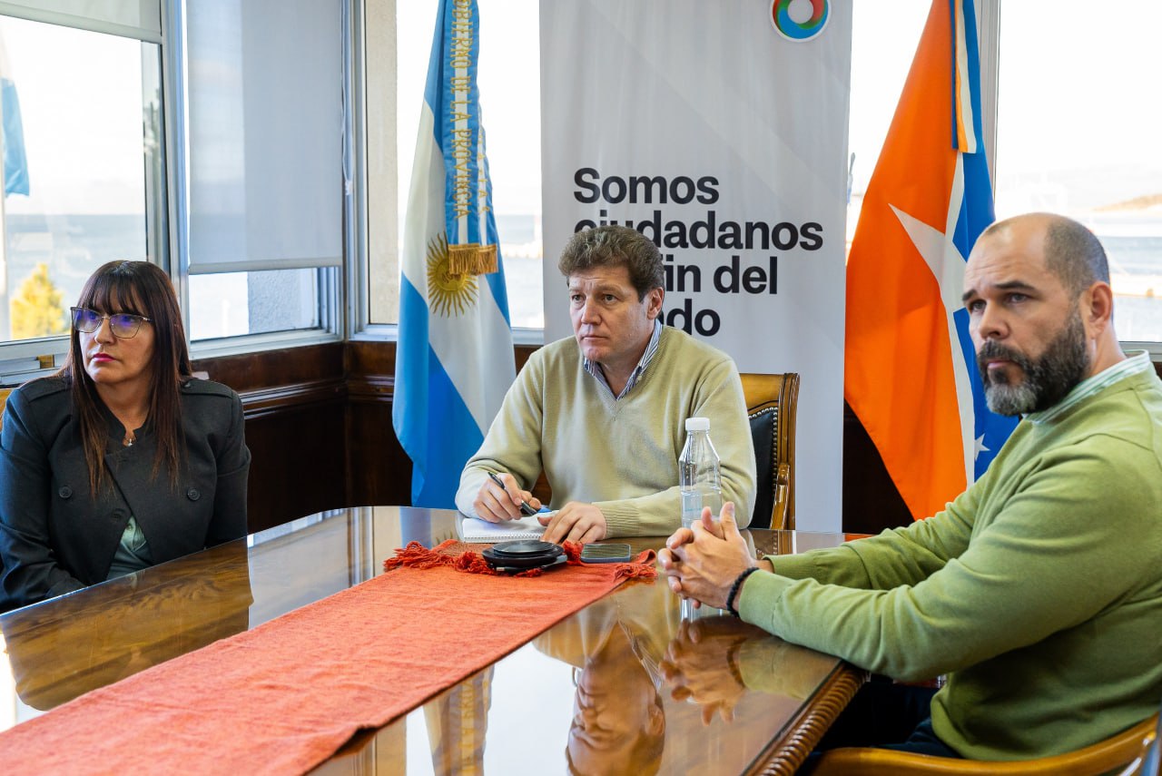 El Gobernador Melella mantuvo un encuentro multisectorial ante las medidas anunciadas por Nación