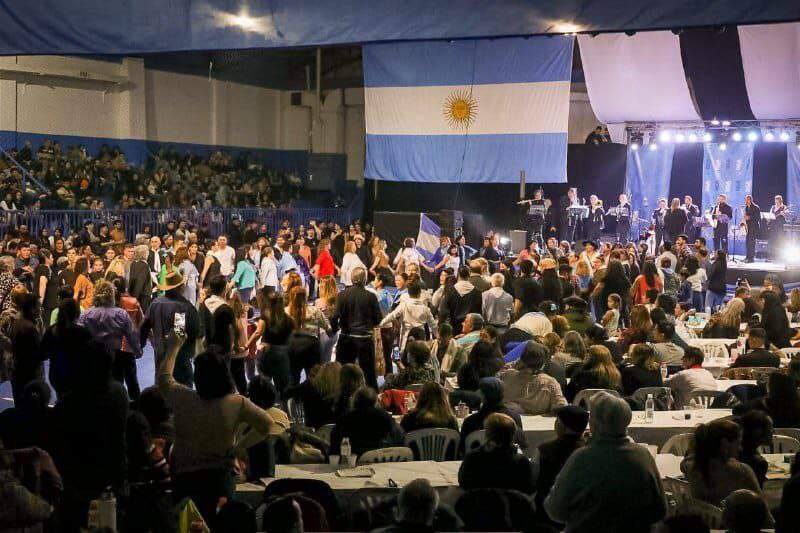 Río Grande se prepara para la Gran Peña Folklórica “Esperando el 25”