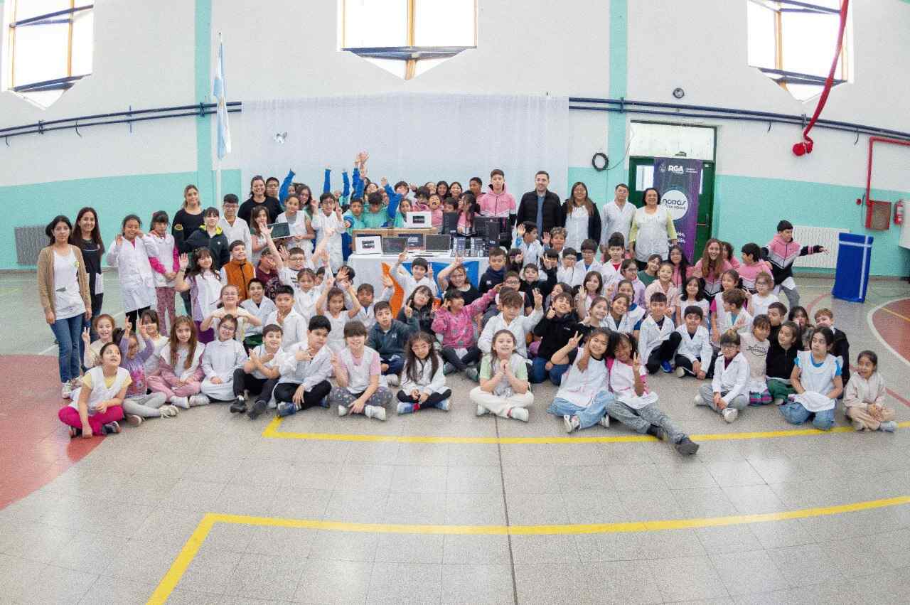 La Escuela N°8 se suma a la Red de Nodos de Inclusión Tecnológica