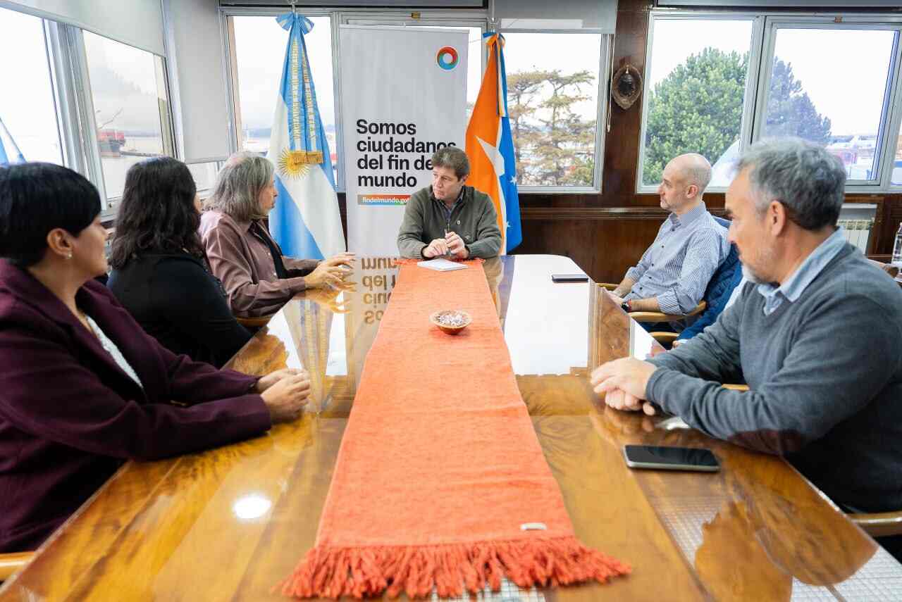 El Secretario General de FEDUN expresó al Gobernador su respaldo en la lucha por sostener puestos laborales en la Provincia
