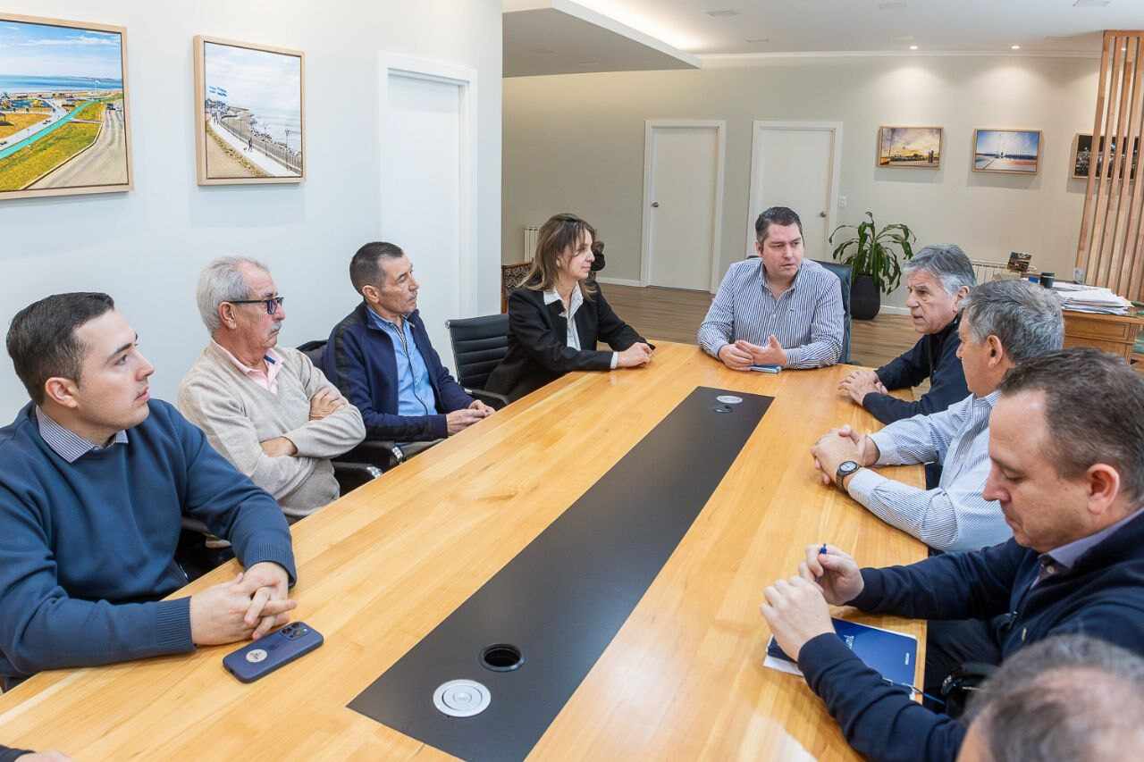 Martín Pérez se reunió con representantes de la Cámara de Comercio de Río Grande
