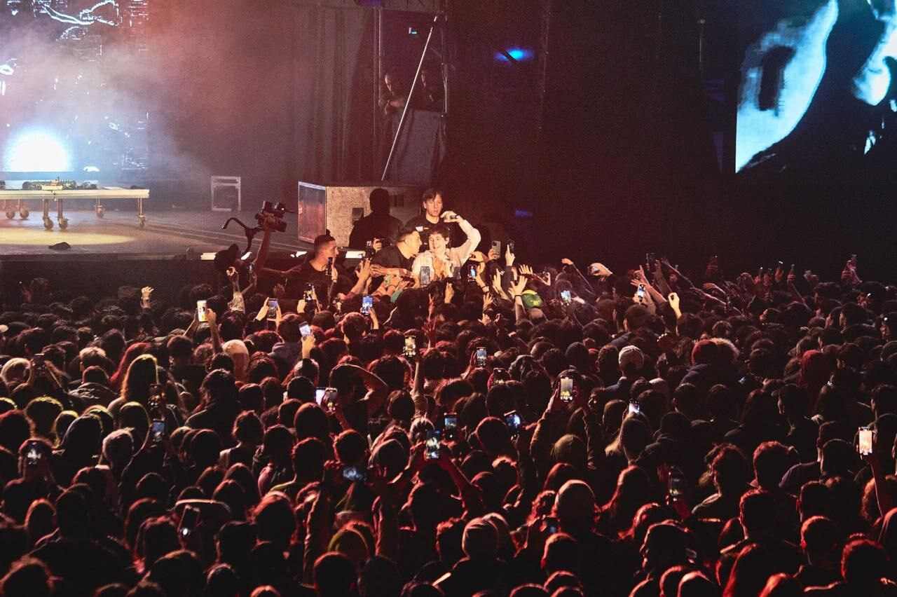 Dillom brilló en el cierre de la Fiesta Nacional de la “Noche Más Larga 2025”