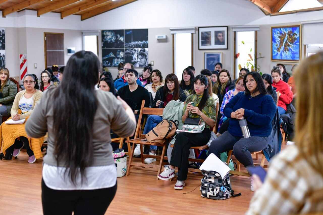 “La ESI tiene ejes conceptuales como valorar la afectividad, respetar la diversidad, cuidar el cuerpo y la salud”