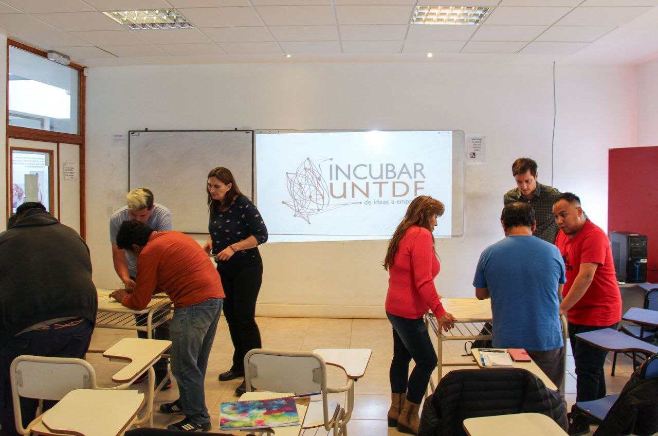 Programa de Formación y Financiamiento para jóvenes emprendedores fueguinos