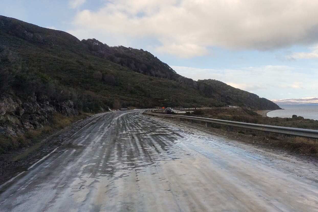 Advierten  de hielo lavado en la Ruta Provincial N°30 y en la Ruta complementaria J