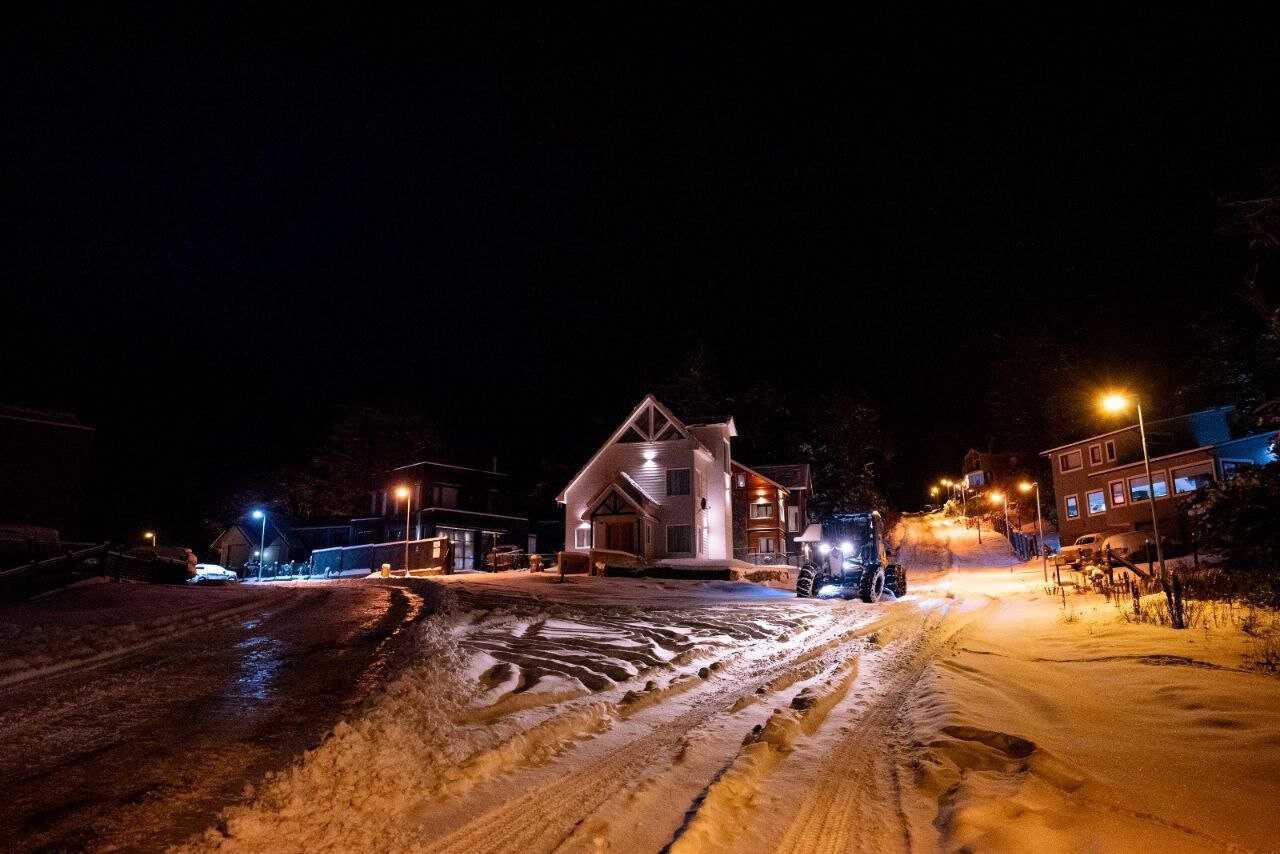La Municipalidad de Ushuaia avanza con el mantenimiento urbano durante el Operativo Invierno