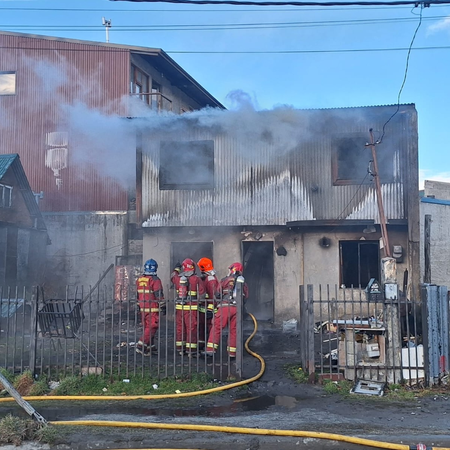 Continúa la investigación para identificar a la segunda víctima del incendio