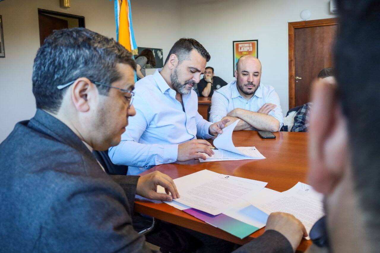 La Municipalidad de Ushuaia alcanzó un nuevo acuerdo salarial con los Gremios Municipales