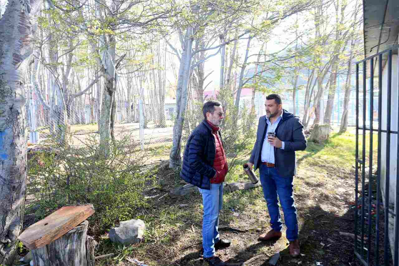 El Intendente Vuoto visitó el futuro espacio del Jardín Maternal “Los Zorzales”