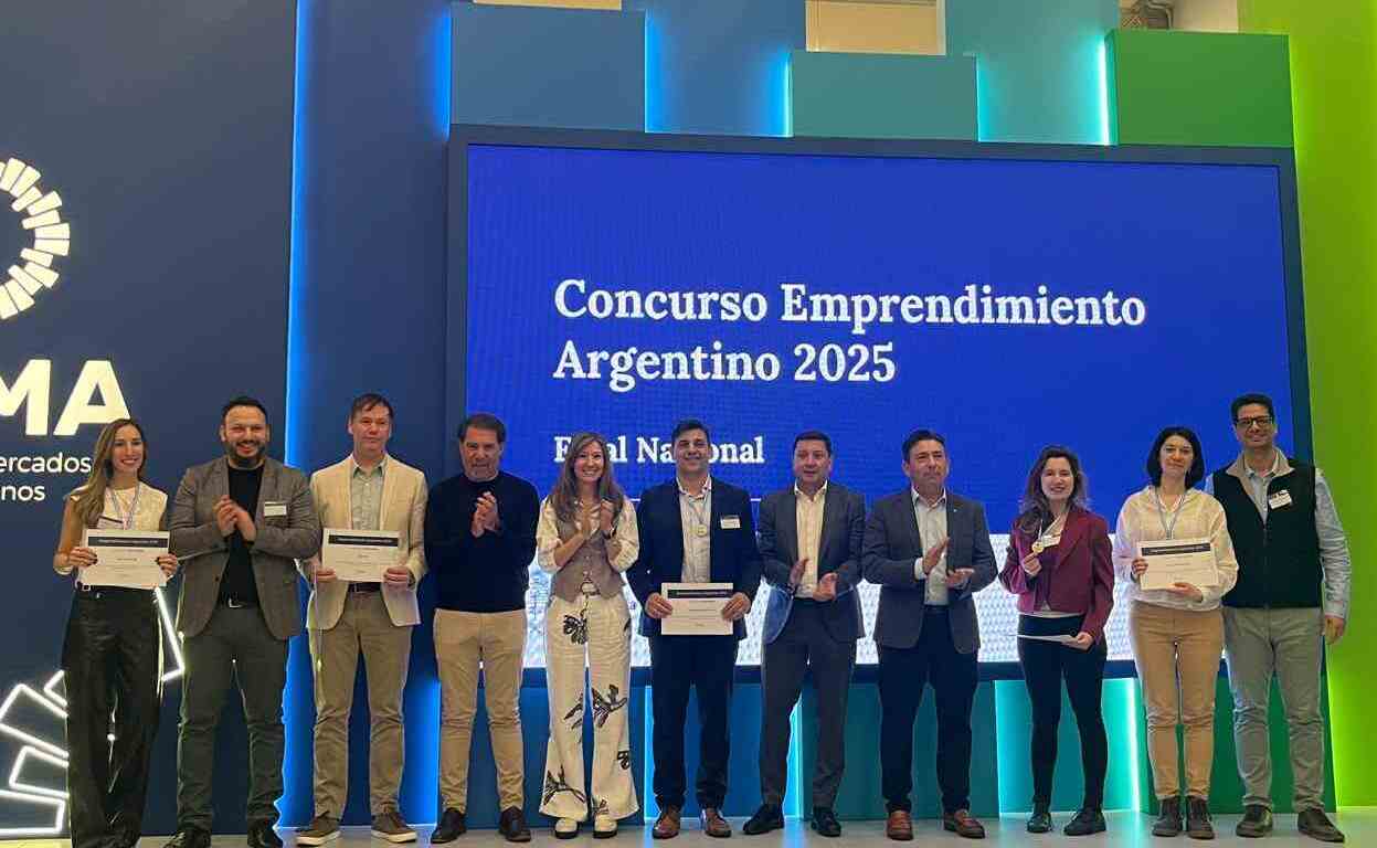 “BRIK-NIC SRL” y  “TRICHODF” representaron a la Provincia en el Concurso “Emprendimiento Argentino 2025”