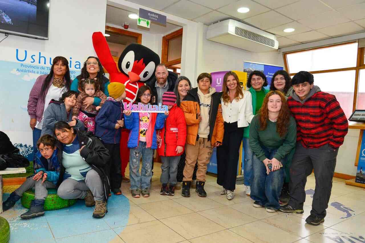 Estudiantes disfrutaron de una navegación por el Beagle