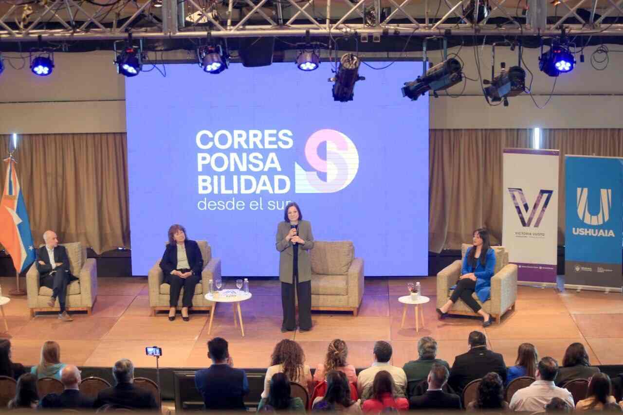 Ushuaia reafirmó su compromiso con las políticas de cuidado tras la Jornada sobre Infancias y Adolescencias