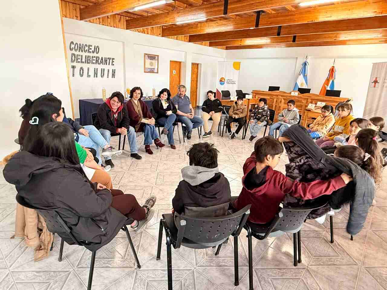 Estudiantes de Tolhuin obtuvieron el 3° puesto nacional en la Feria de Ciencias y fueron reconocidos por el Concejo Deliberante