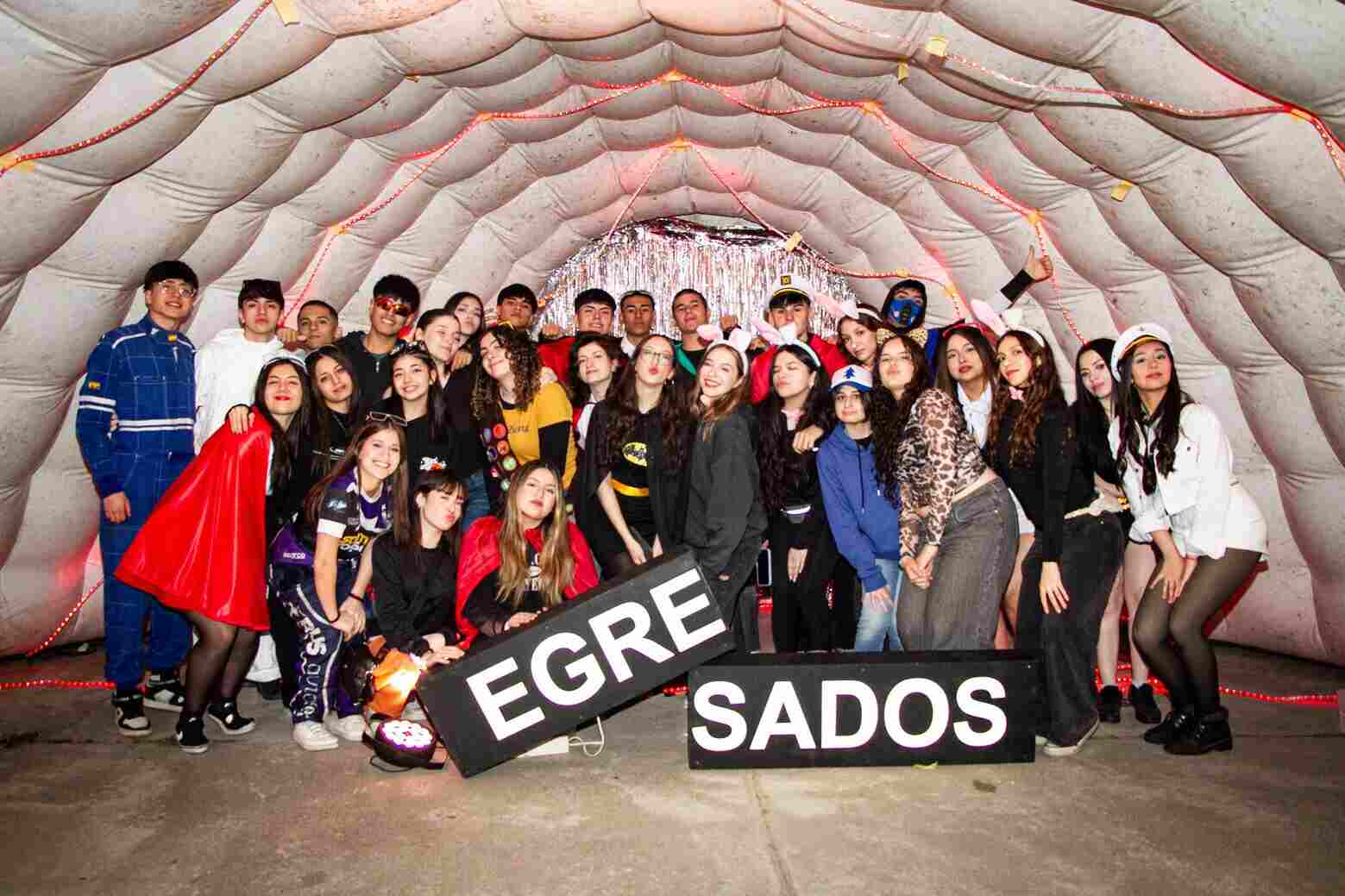 Más de 1000 estudiantes del último año del secundario disfrutaron de la Serenata Estudiantil organizada por el Municipio