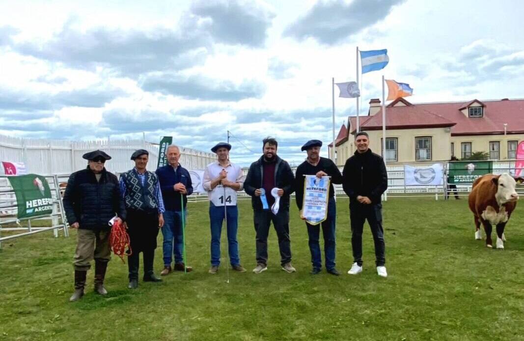 El Municipio de Río Grande acompañó la 19° jura y remate Hereford en  Tierra del Fuego