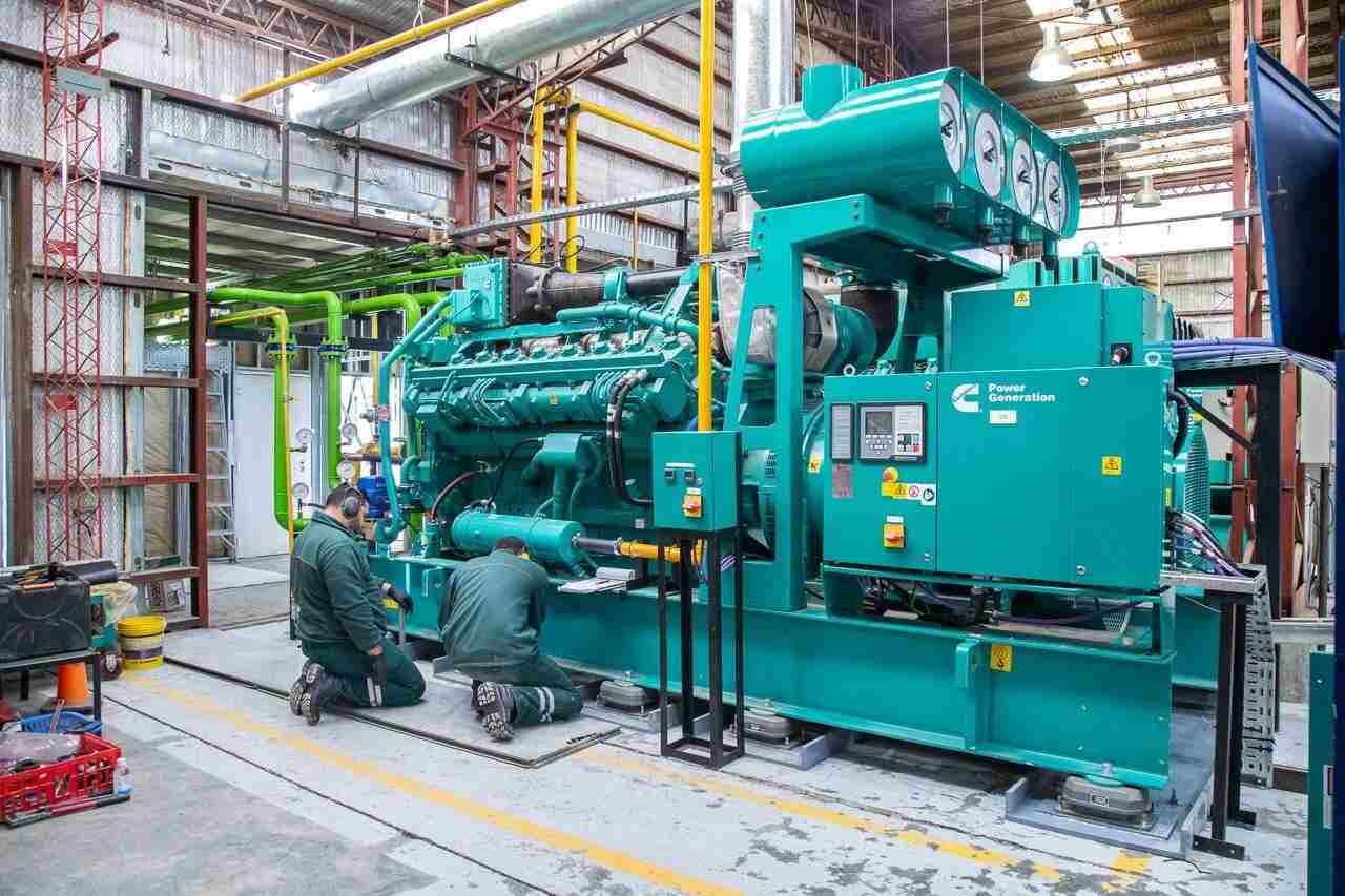 La DPE informa tareas finales de calibración en el nuevo generador Cummins N°3 de Tolhuin