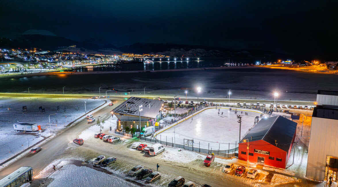 Yamana Bar anuncia la apertura de su pista de patinaje sobre hielo