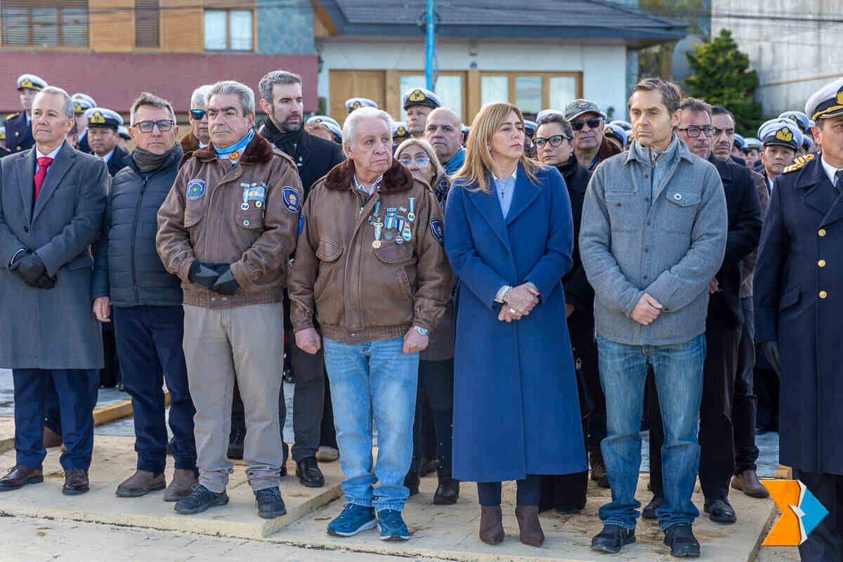 Sciurano y Selzer destacaron el valor de los tripulantes del ARA General Belgrano