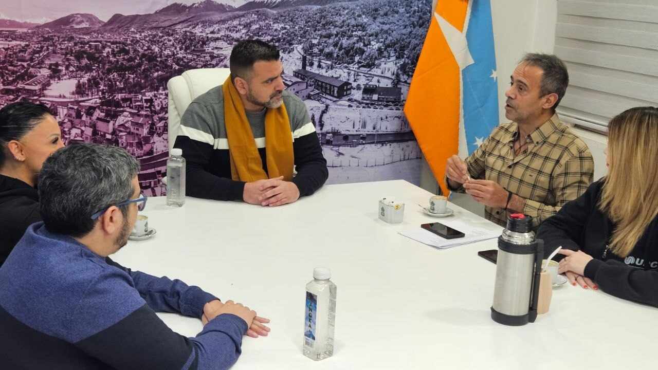 El Intendente Walter Vuoto recibió al nuevo secretario general de UPCN Tierra del Fuego