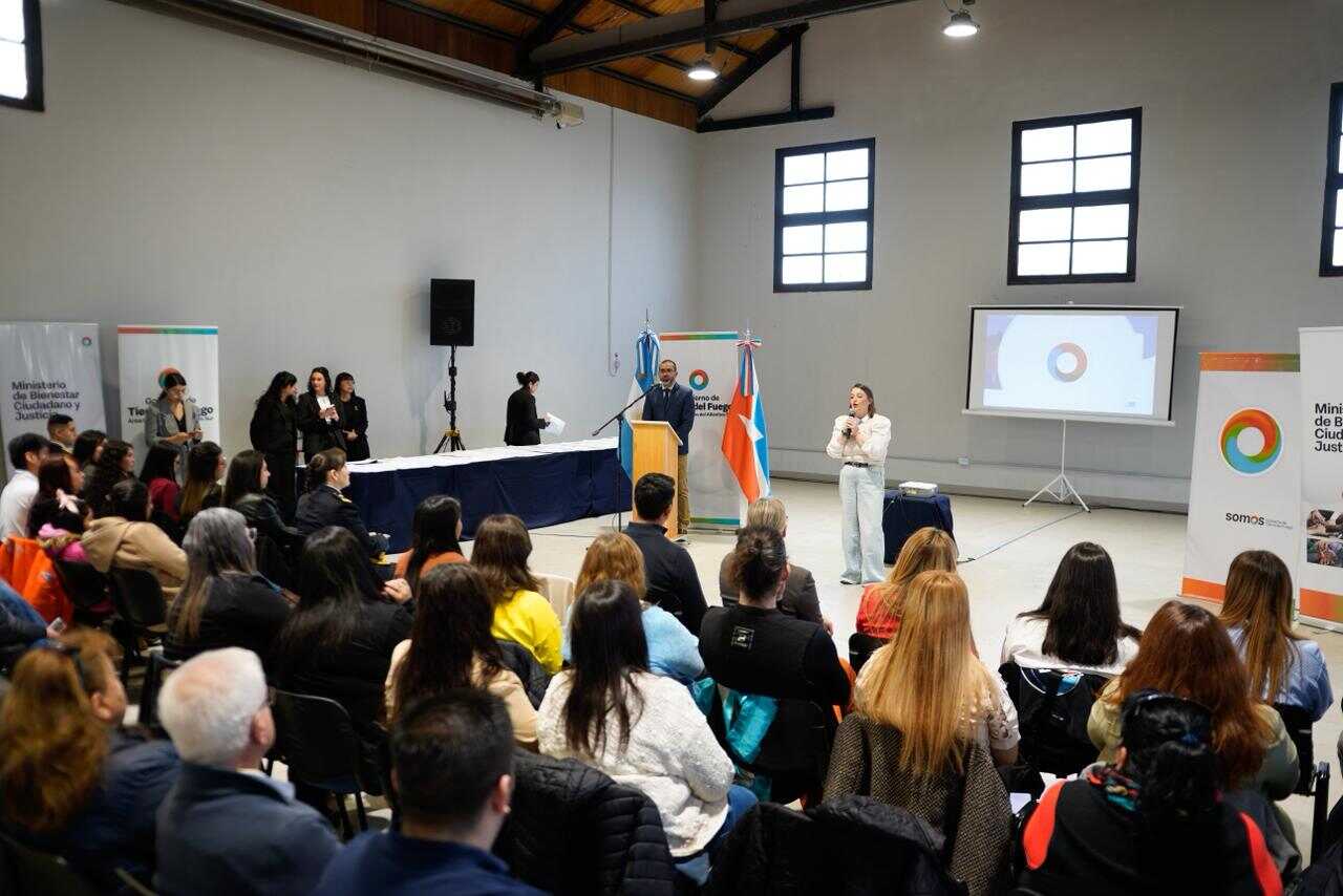 Gobierno diplomó a 190 personas en Acompañamiento Comunitario contra las Violencias por Razones de Género