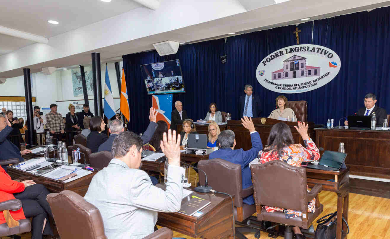 Proponen que los legisladores recen al iniciar las Sesiones