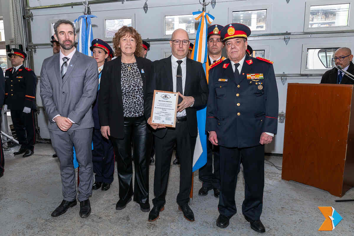 80 años de valor y solidaridad de Bomberos Voluntarios de la capital fueguina