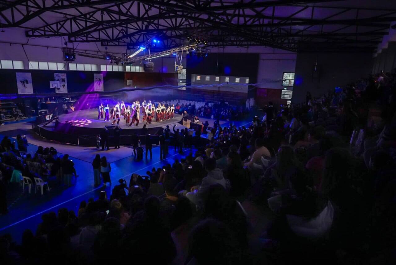 Con multitudinaria participación se realizó la primera edición de “Danzas en el Fin del Mundo”