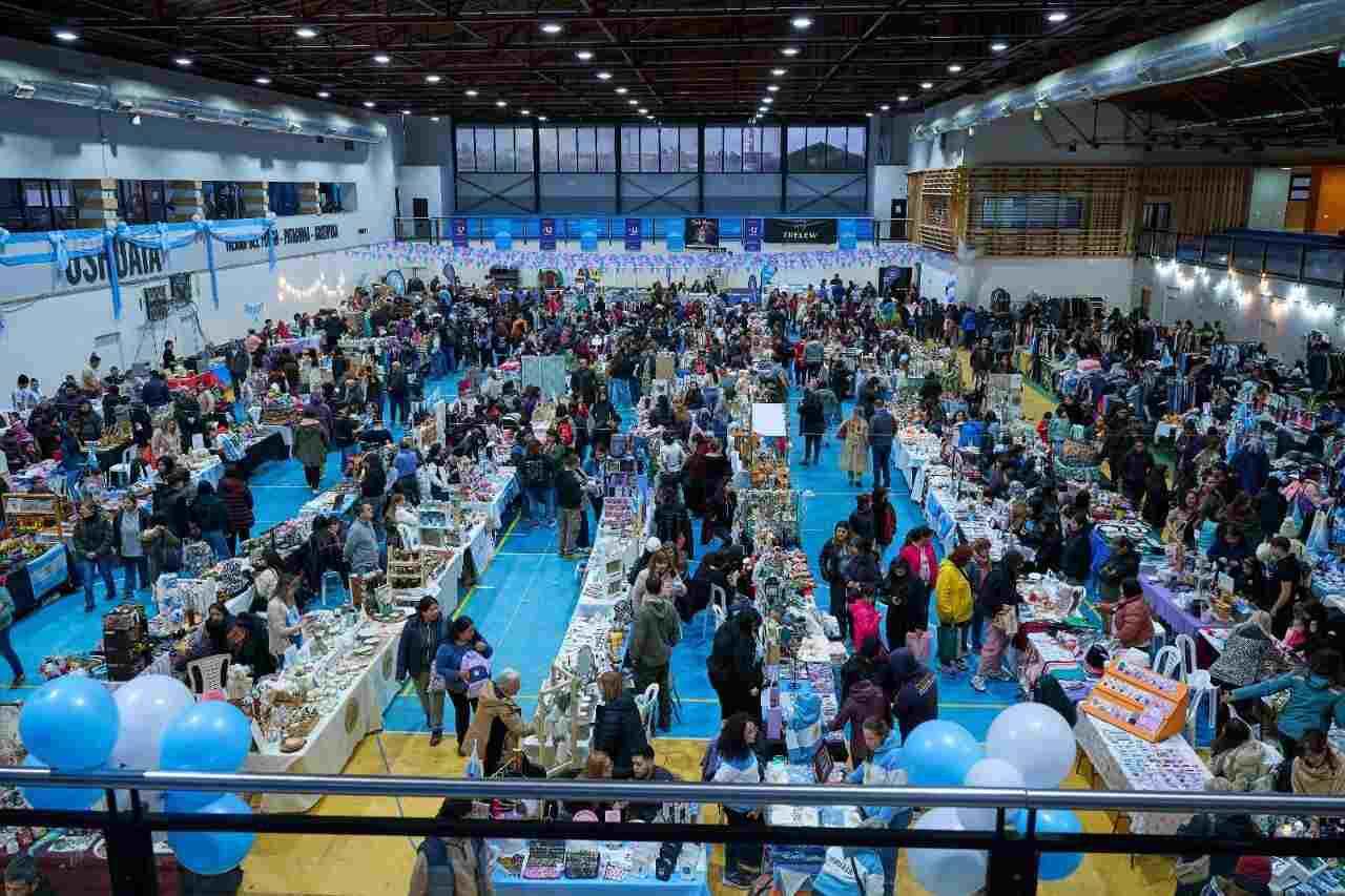 Miles de vecinos acompañaron la Expo Emprendiendo 2026 – Edición Mundial