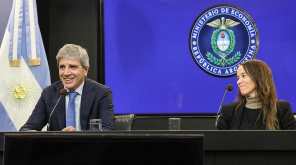 Ministro Caputo presentó el proyecto de Inocencia Fiscal II