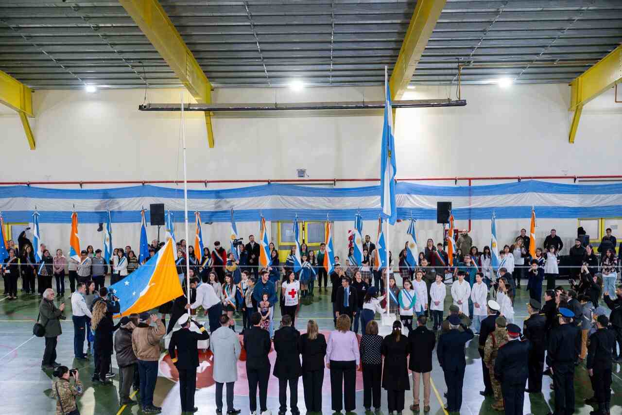 Se llevó a cabo en Ushuaia el acto central por el 210° Aniversario de la Declaración de la Independencia Argentina
