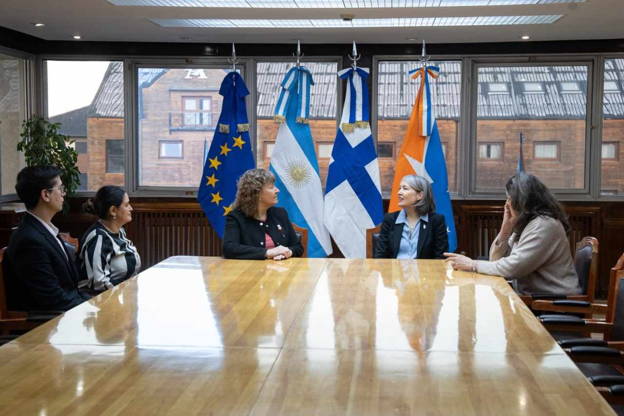 Tierra Del Fuego y Finlandia dialogaron sobre una agenda de cooperación internacional