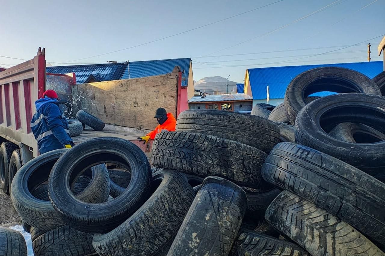 La Municipalidad de Ushuaia llevó adelante la recolección de neumáticos fuera de uso