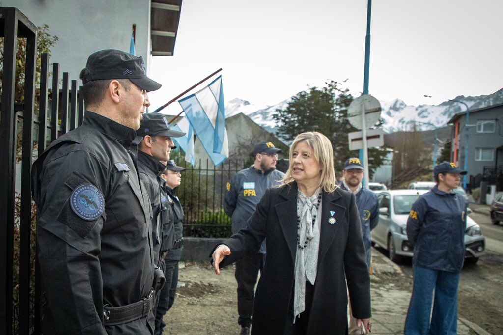 La  Ministra de Seguridad Nacional visita Ushuaia