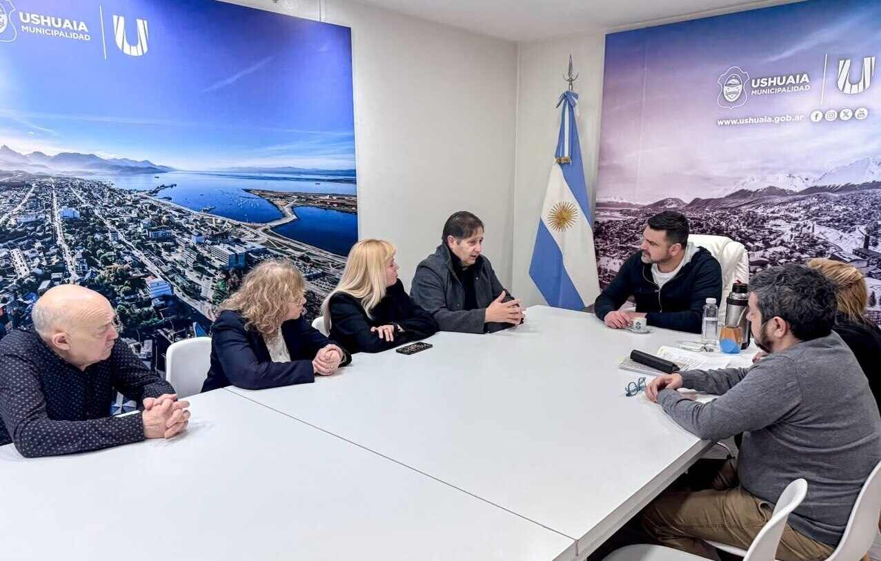 Vuoto recibió a pastores que organizan un encuentro de fe en el Microestadio Cochocho Vargas