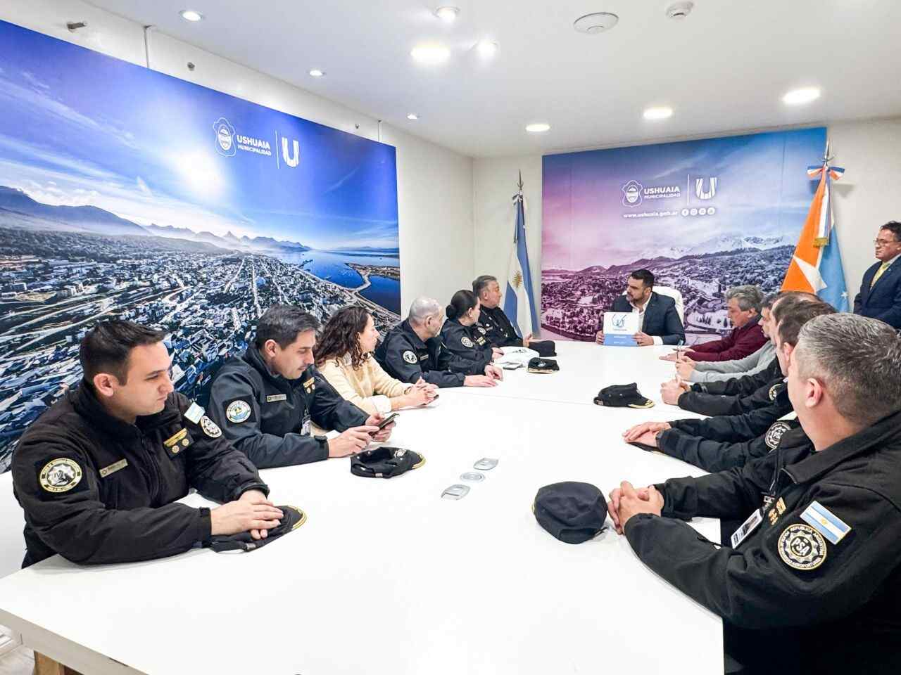 Vuoto recibió a autoridades de la Policía de Seguridad Aeroportuaria