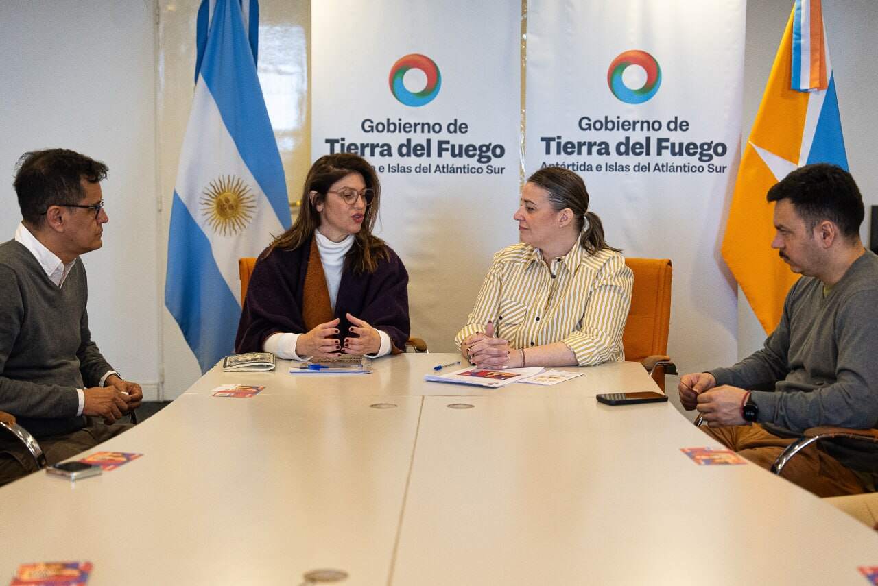 El Gobierno de Tierra del Fuego firmó un convenio con DONCEL para fortalecer las Políticas de Cuidados Alternativos
