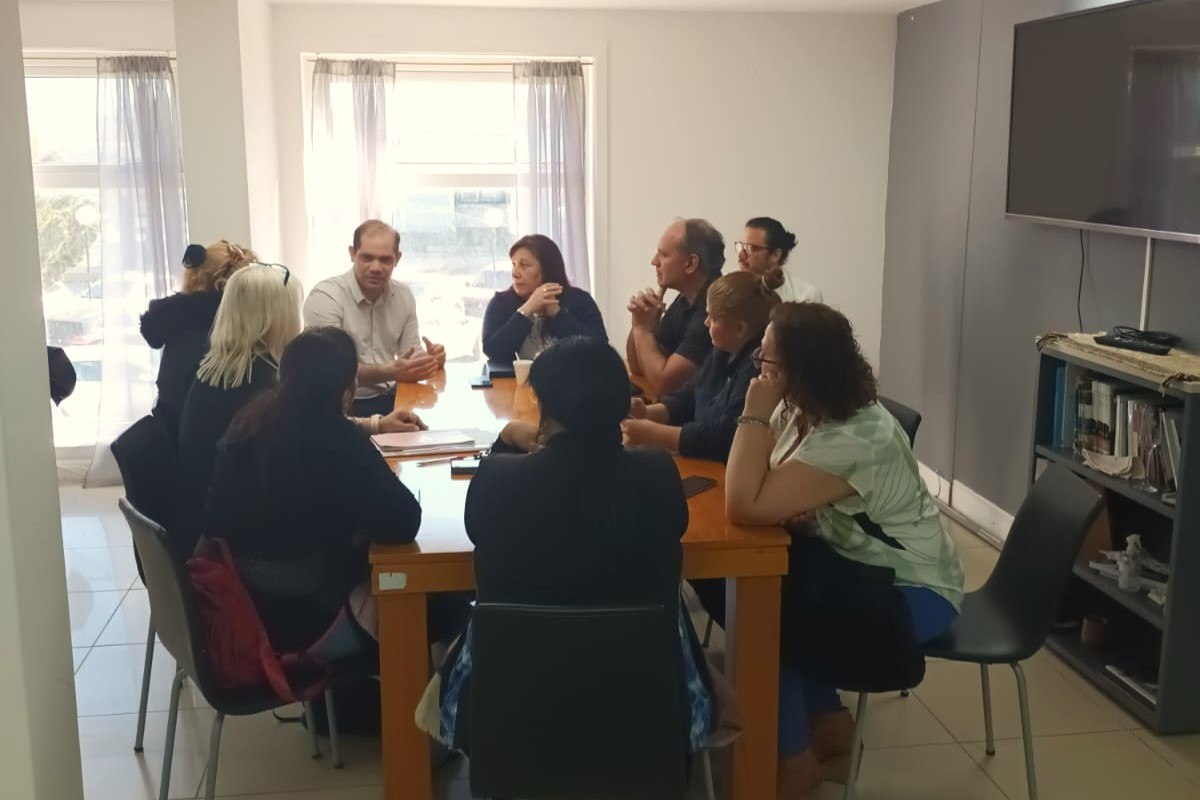 El Directorio de la OSEF acordó acciones para agilizar pagos y trámites de Acompañantes Terapéuticos