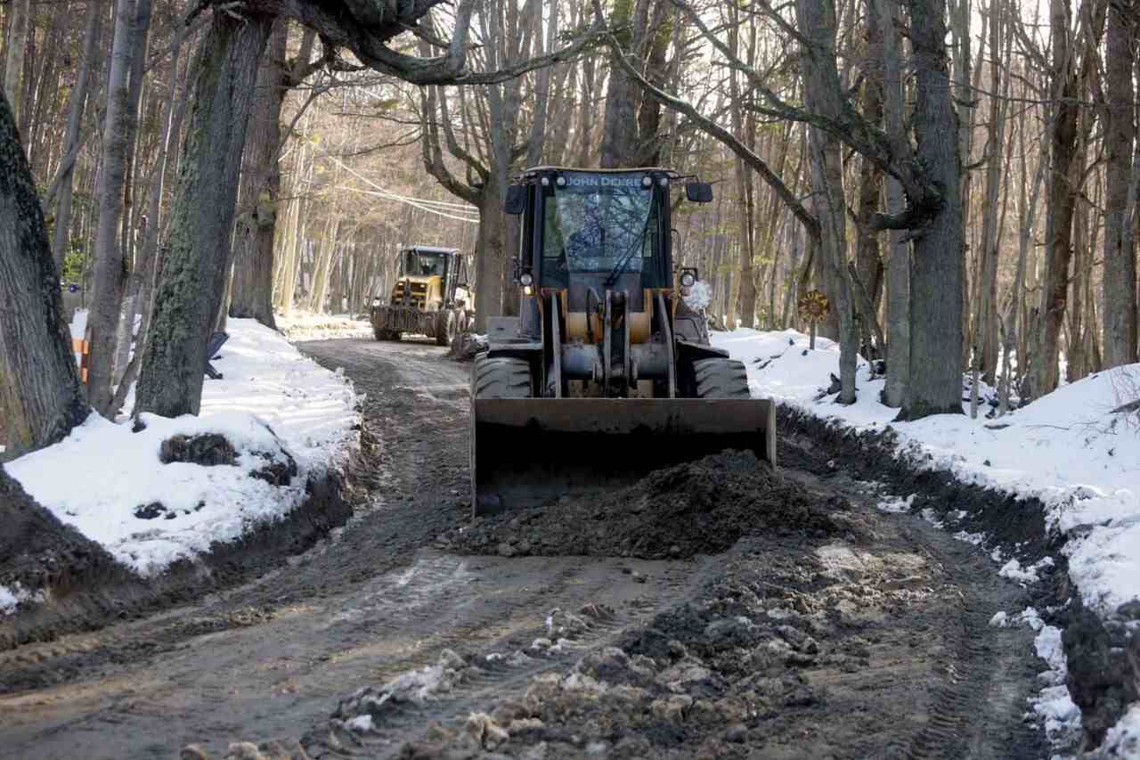 La Municipalidad avanza con el mejoramiento de la traza vial en el Barrio Dos Banderas