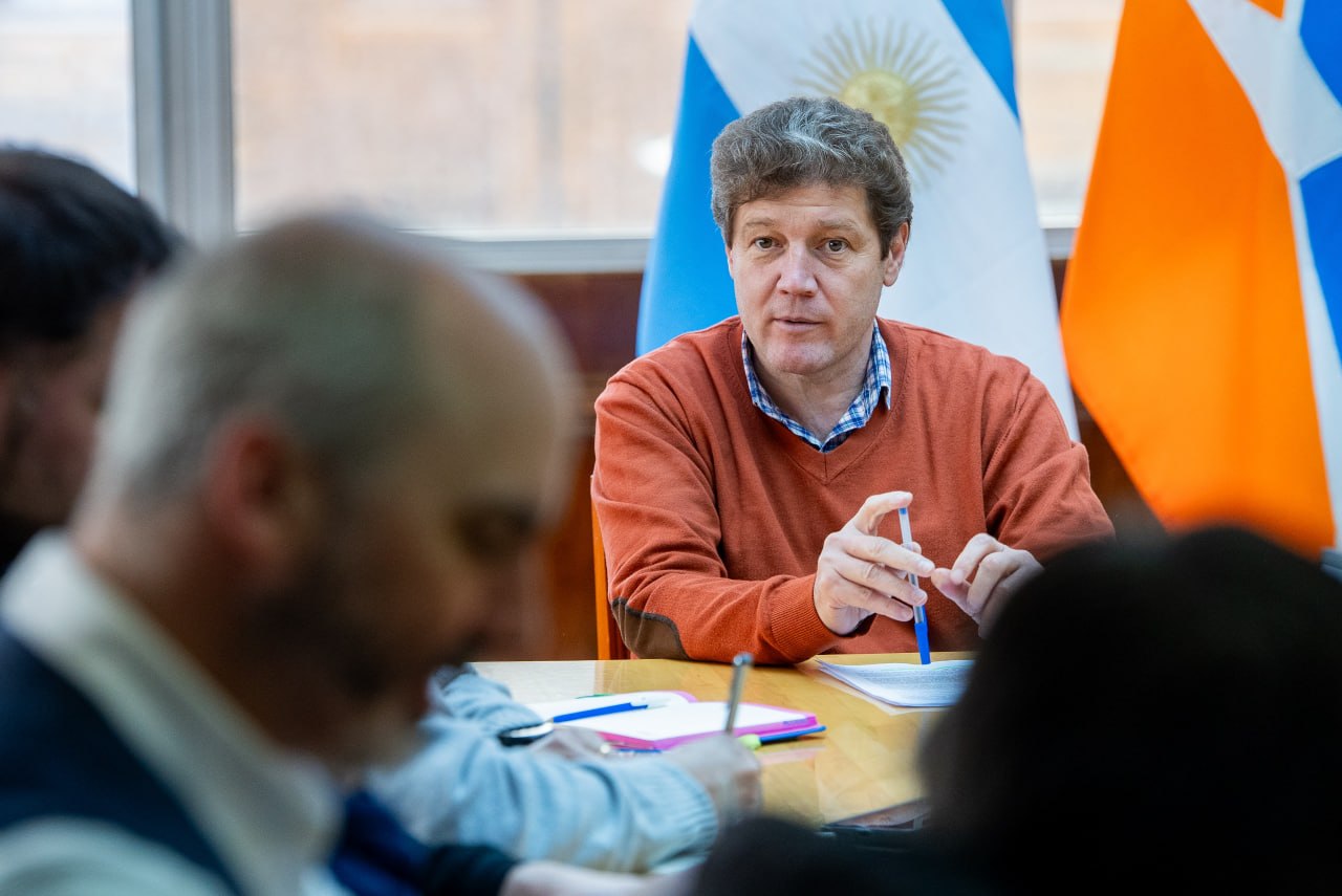 Gobierno decretó la emergencia salarial docente