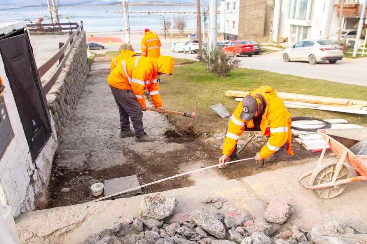 La Municipalidad de Ushuaia intensifica las tareas de limpieza y mantenimiento de la ciudad